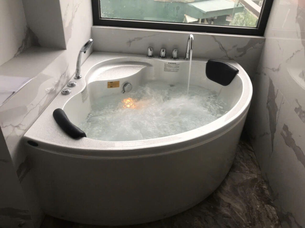 BỒN TẮM MASSAGE KC 0157 - Ảnh 2